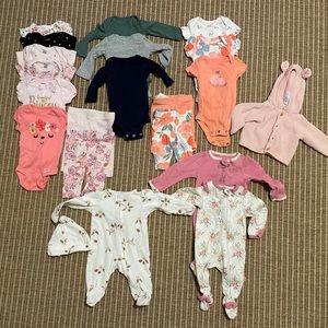 EUC Newborn Girl Clothing Lot (mostly Gerber)